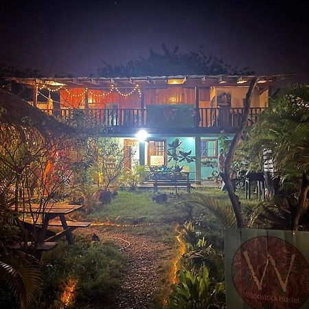 Woodstock Hostel Sámara Zewnętrze zdjęcie