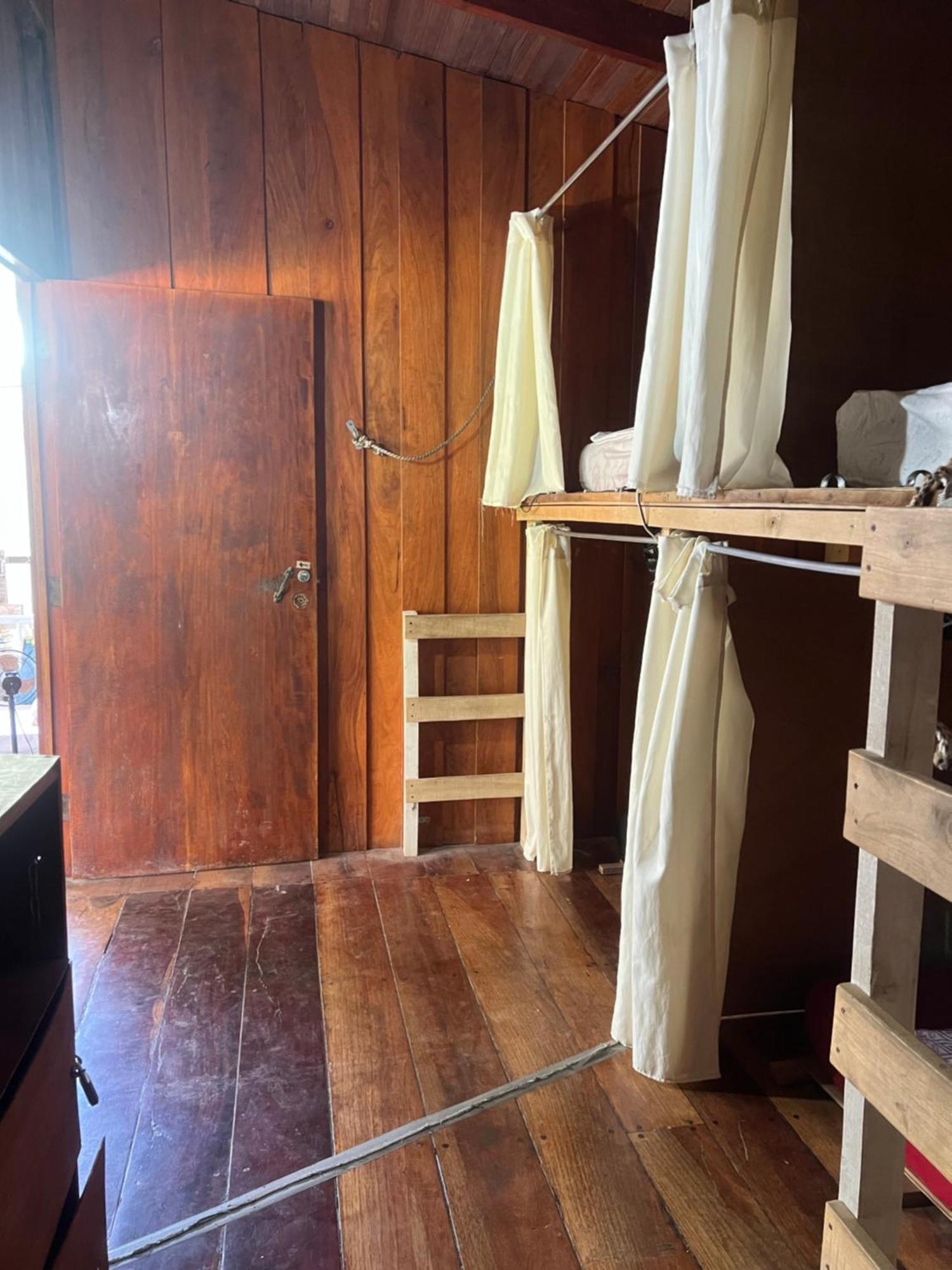 Woodstock Hostel Sámara Zewnętrze zdjęcie