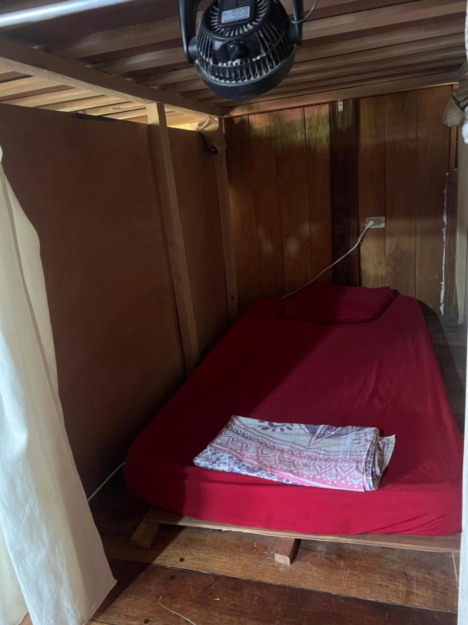 Woodstock Hostel Sámara Zewnętrze zdjęcie