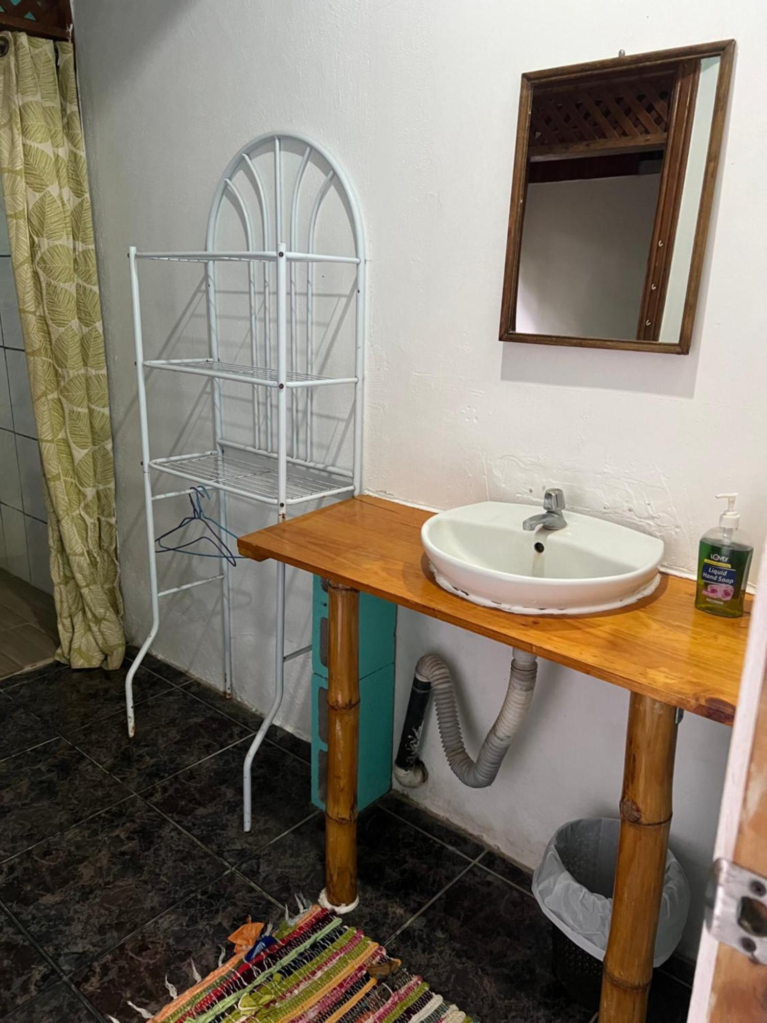 Woodstock Hostel Sámara Zewnętrze zdjęcie